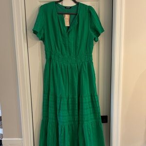 Elegant Green Midi Dress